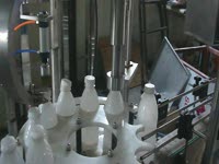 Автомат укупора для ПЭТ бутылок