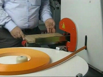 Кромкооблицовочный станок проходного типа T-EB 148