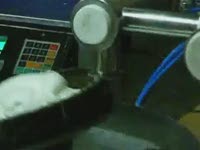 Дозатор бисквитного теста