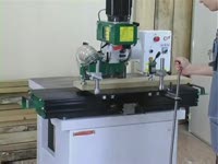 Vertikalfräs Logosol MF30-конец фрезерного в режиме таблицы xy