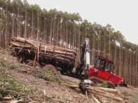 Форвардер Komatsu 860.4