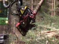 Валочно-пакетирующая машина John Deere с головкой G756