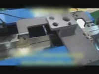 Машина для соединения краев гофрированной бумаги