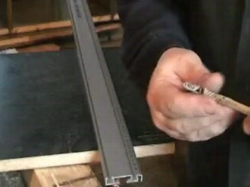 Обрезка ЛДСП лобзиком производства фирмы Makita