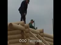 Монтаж конька и стропил в доме из ОЦБ