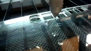 S9060 лазерный станок, лазерная резка акрила 80вт