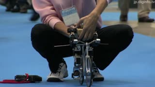 Робот - велосипедист