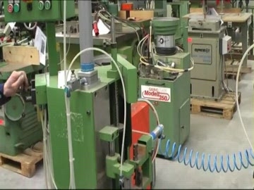 Усорезный станок с двумя пилами FROMMIA 660