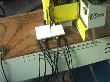 Деревообрабатывающий центр с ЧПУ BAZ 32