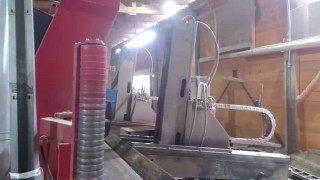 ITAUBA (MEZILAURUS LINDAVIANA) - cutting with D9 circular saw mill by StrojCAD