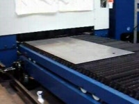 Смена поддонов на лазерном комплексе TRUMPF TRUMATIC L3030