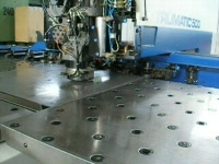 Процесс смены инструмента на координатно-пробивном прессе TRUMATIC 500R