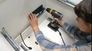 SERVO-DRIVE assembly film - Cabling and assembly 3