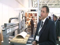 Четырехкоординатный станок КАМЕЯ F-4D: изготовление гнутых фасадов без проблем