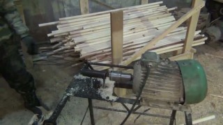 Изготовление черенков для лопат и метел