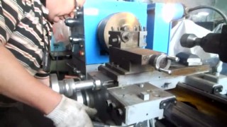 Работа станка токарно-винторезного SN-501