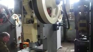 Пресс кривошипный КД 2128