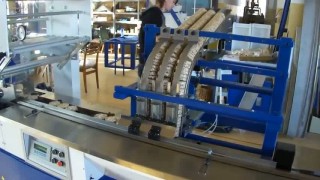 Горизонтальные упаковочные машины с питателем