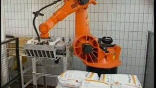 Handling of animal fodder sacks - KUKA Robot KR 125 - Обзор Kuka