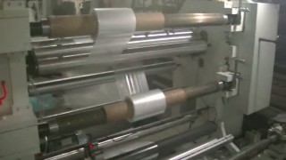 Модель LFQ-A1300 -  машина для продольной резки и перемотки гибких рулонных материалов.