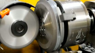 Круглая шлифовка матрицы и пуансоны на станке FSM-CNC