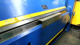 Листогибочная машина ИВ2144