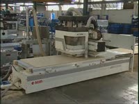 Обрабатывающий центр с интерполяцией по пяти координатам Record 210 AL