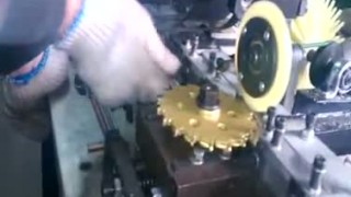 станок для обработки краев у палочек для мороженого магнум