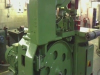 Вертикальный ленточнопильный станок Robinson EF/T