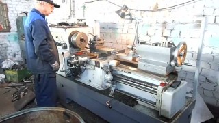 работа токарного станка 16В20 х 1000мм