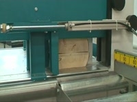 Торцовочный станок для бруса UKS 1000