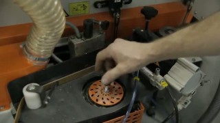 Кромкооблицовочный станок KZM6