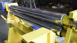 Регулировка скорости вращения валов на вальцовочном станке SBX