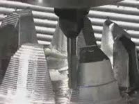 Пятиосевой обрабатывающий центр с наклонно-поворотным столом VTXU