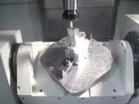 Обрабатывающий центр с наклонно-поворотным столом VMX 10U