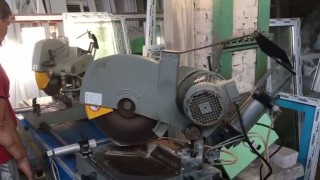 PERTICI UNIVER 400 P Пила двухголовая маятниковая