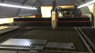 Лазерный станок по металлу СКАРАБЕЙ. Станок лазерной резки Российского производства.