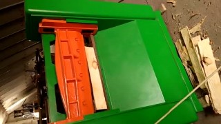 Corali M54, Гильотина