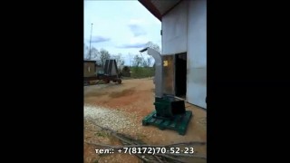 Измельчитель дерева, веток (рубительная машина)