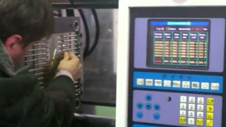 комплект Пресс-форм дюбель грибок с термоголовкой и пресс-форма для литья головки на гвоздь31