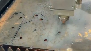 Резка металла на оптоволоконном лазере LF3015GC