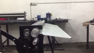 Вальцовочный станок электромеханический RME-1300х0.8