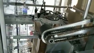 Автоматическая машина для групповой упаковки в термоусадочную пленку70