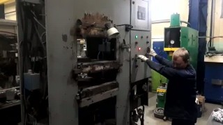 Пресс вулканизационный гидравлический 250 600 2Э  