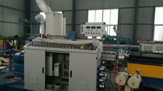Экструзионная линия для изготовления сточных двустенных гофротруб HDPE/PVC 