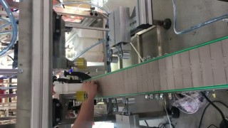 Линия розлива бытовой химии, укупор, этикеровщик, датировщик. линия 100% новая в комплектацию так же входит датировщик.