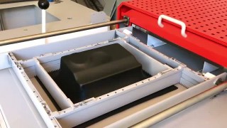 Вакуум формовочная машина, формовка АБС пластика на SMARTFORM 450