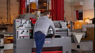 Универсальный токарно-винторезный станок JET GH-1440K