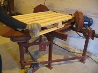 Станок углообрезной (для обрезки углов паллетов)