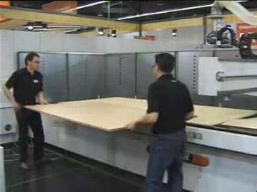 Обрабатывающий центр с ЧПУ DYNESTIC 10.4